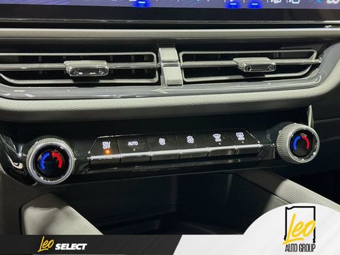 Used 2026 Chevrolet Equinox EV RS w/ Convenience Package II AWD/4WD image 18