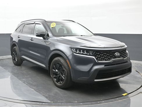 Used 2021 Kia Sorento S w/ Panoramic Sunroof Package AWD/4WD image 6