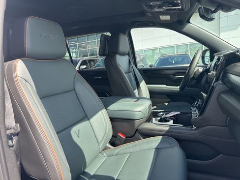 New 2026 GMC Yukon XL AT4 w/ AT4 Premium Plus Package AWD/4WD image 21