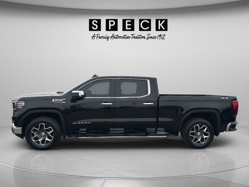 Certified 2022 GMC Sierra 1500 SLT w/ SLT Premium Plus Package AWD/4WD image 2