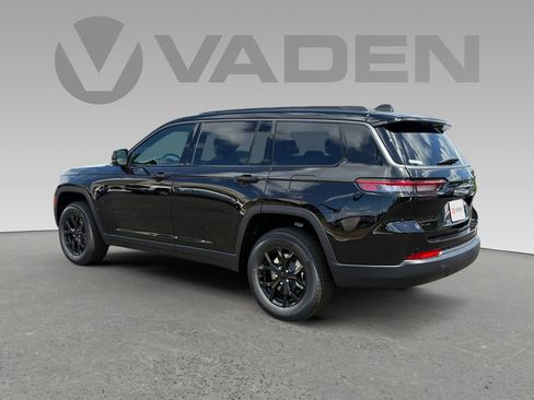 New 2026 Jeep Grand Cherokee L 4WD image 21