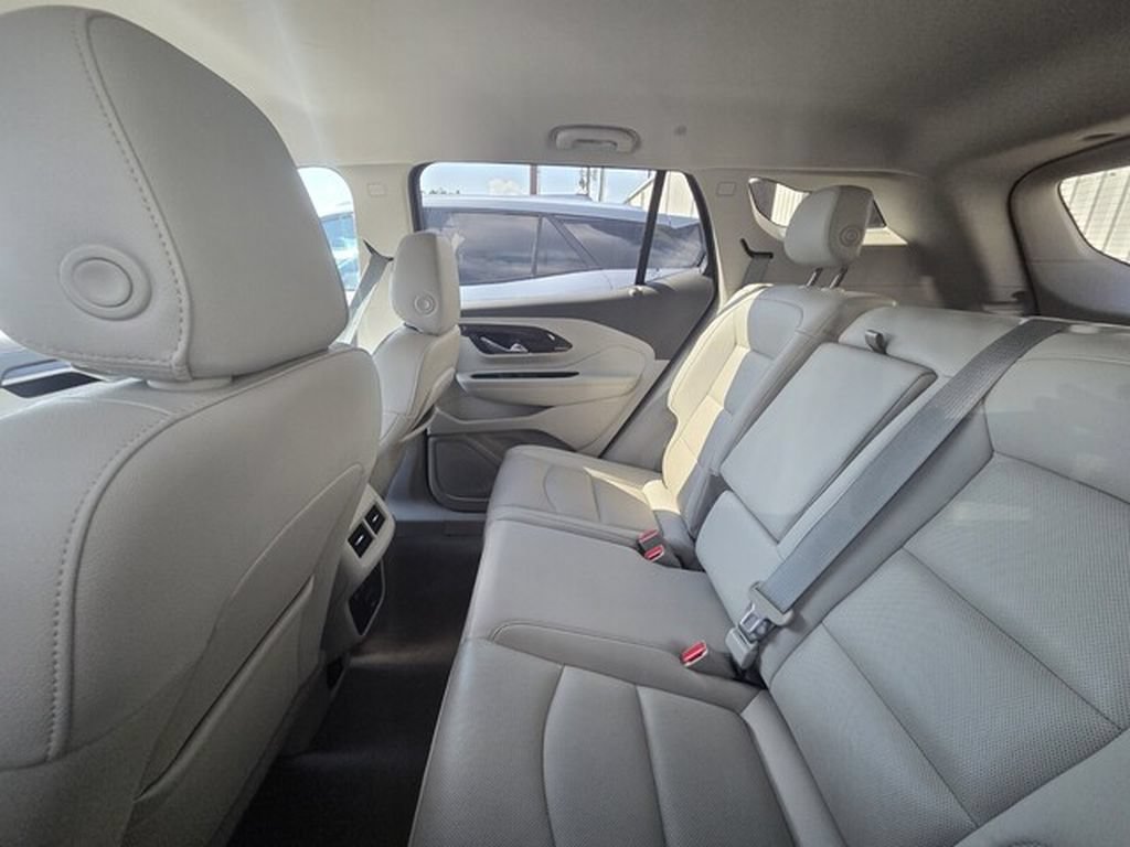 Used 2020 GMC Terrain Denali w/ Denali Premium Package FWD image 7