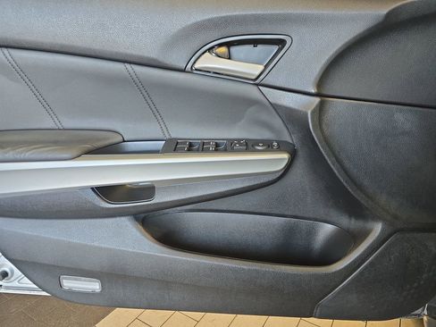 Used 2010 Honda Accord EX-L image 24