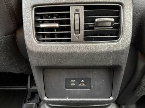 Used 2021 Nissan Rogue SV AWD/4WD image 25