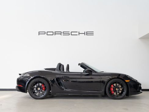 Used 2024 Porsche 718 Boxster GTS image 9