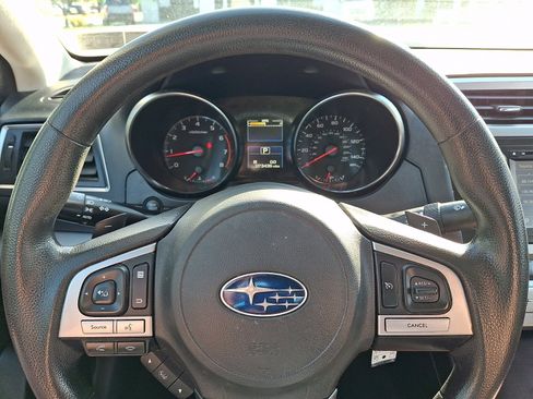 Used 2017 Subaru Legacy 2.5i AWD/4WD image 18