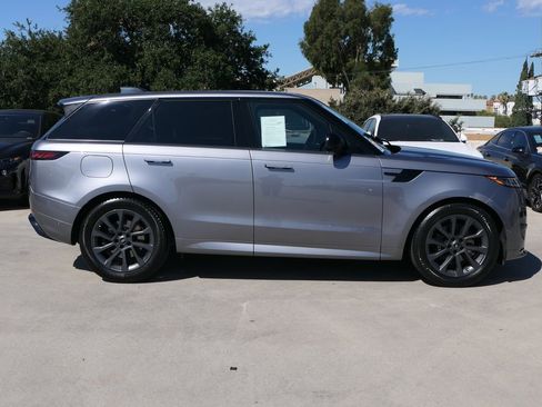 Used 2024 Land Rover Range Rover Sport Dynamic SE image 3