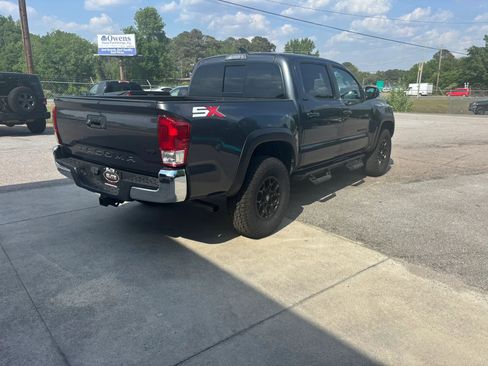 Used 2023 Toyota Tacoma SR5 RWD image 7