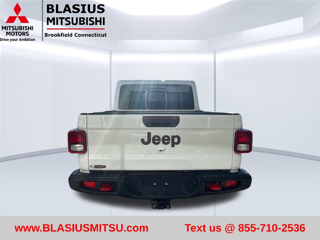 Used 2023 Jeep Gladiator Rubicon w/ Cold Weather Group AWD/4WD image 10