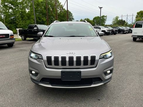 Used 2019 Jeep Cherokee Limited AWD/4WD image 3