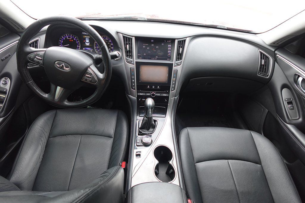 Used 2016 INFINITI Q50 3.0t Premium w/ 3.0T Premium Plus Package RWD image 16