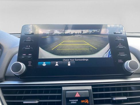 Used 2022 Honda Accord Sport image 15