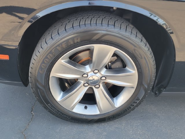 Used 2019 Dodge Challenger SXT RWD image 25
