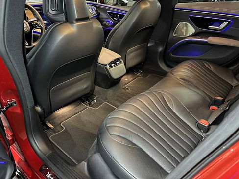 Used 2022 Mercedes-Benz EQS 450+ Sedan image 18