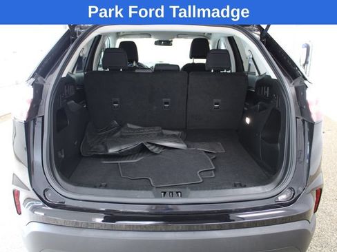 Used 2024 Ford Edge SE AWD/4WD image 5