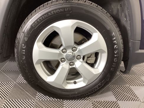 Used 2019 Jeep Compass Latitude image 13