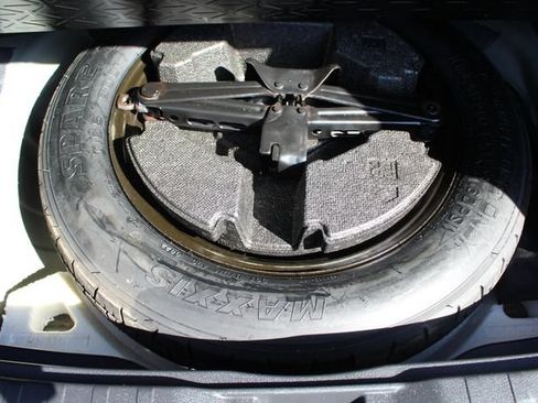 Certified 2022 Toyota RAV4 XLE FWD image 30