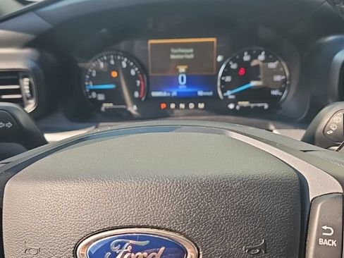 Used 2020 Ford Explorer XLT AWD/4WD image 13