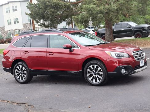 Used 2015 Subaru Outback 2.5i Limited AWD/4WD image 2