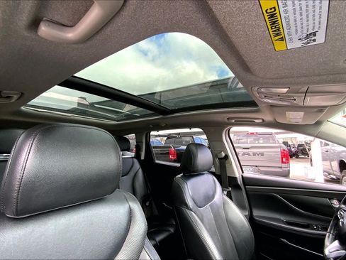 Used 2019 Hyundai Santa Fe FWD image 20