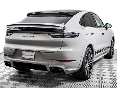 Certified 2023 Porsche Cayenne GTS AWD/4WD image 10