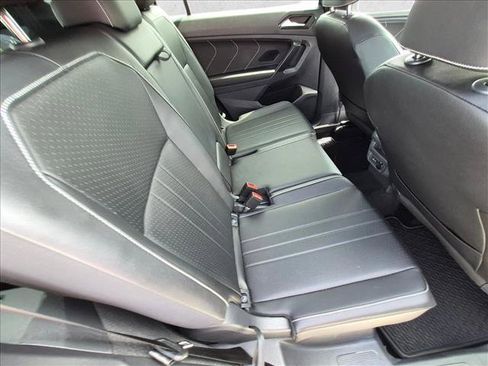 Used 2023 Volkswagen Tiguan SE R-Line FWD image 21