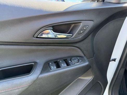 Certified 2023 Chevrolet Equinox RS image 19