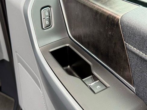 Used 2022 Ford F150 Lariat image 21