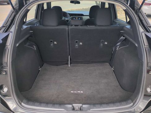 Used 2024 Nissan Kicks SR FWD image 25