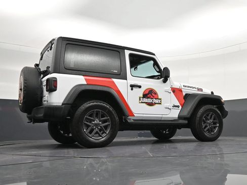 Used 2025 Jeep Wrangler Sport AWD/4WD image 28