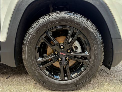 Used 2022 GMC Terrain AT4 AWD/4WD image 37