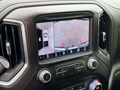 Used 2021 GMC Sierra 1500 AT4 w/ AT4 Value Package AWD/4WD image 23