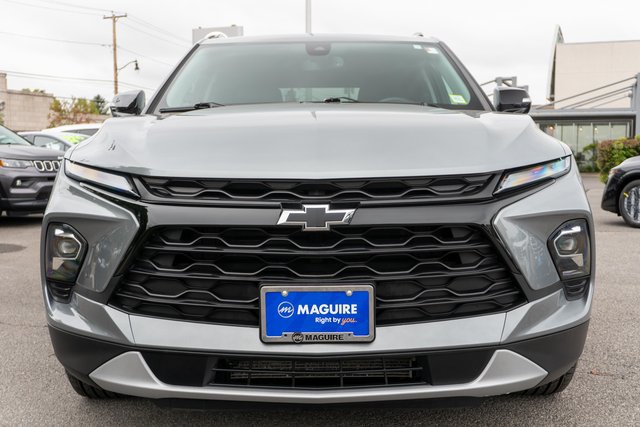 Used 2024 Chevrolet Blazer LT w/ Midnight/Sport Edition AWD/4WD image 3