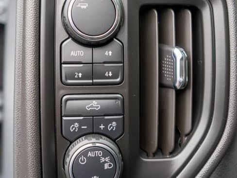 Used 2024 Chevrolet Silverado 1500 Custom Trail Boss image 19