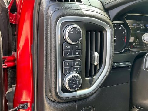 Used 2021 GMC Sierra 1500 Denali w/ Denali Ultimate Package AWD/4WD image 29