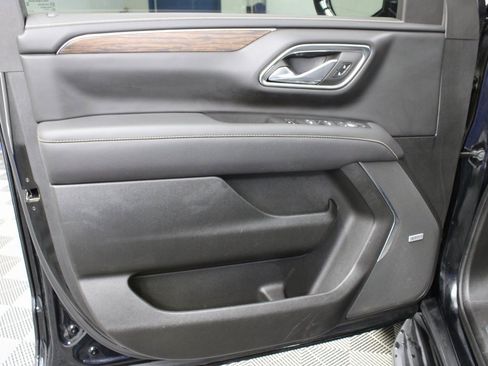 Used 2023 Chevrolet Suburban Premier image 61