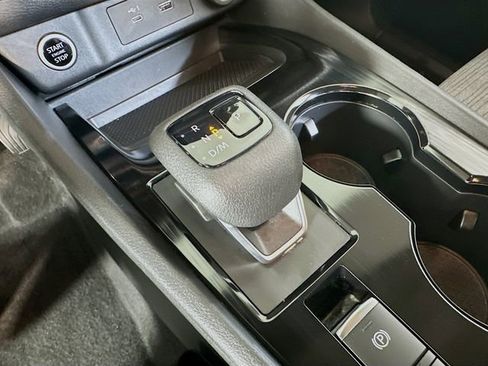 Used 2023 Nissan Rogue SV image 18