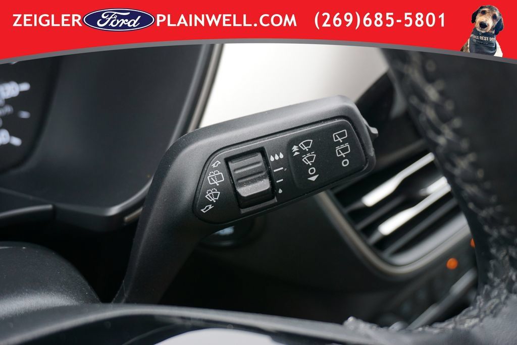 Used 2022 Ford Escape SE w/ Cold Weather Package FWD image 28