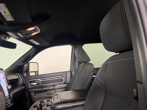 Certified 2025 RAM 2500 Big Horn AWD/4WD image 23
