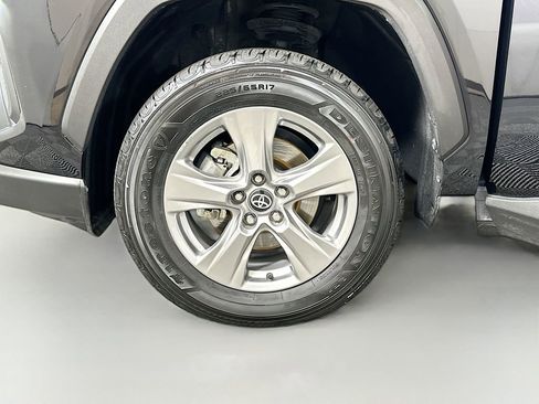 Certified 2025 Toyota RAV4 XLE image 30