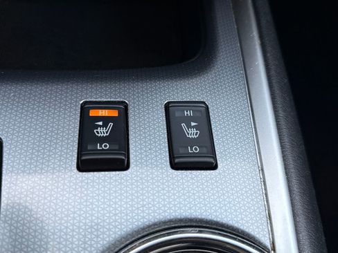 Used 2019 Nissan Pathfinder SL image 24