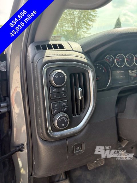 Used 2022 Chevrolet Silverado 1500 RST AWD/4WD image 13