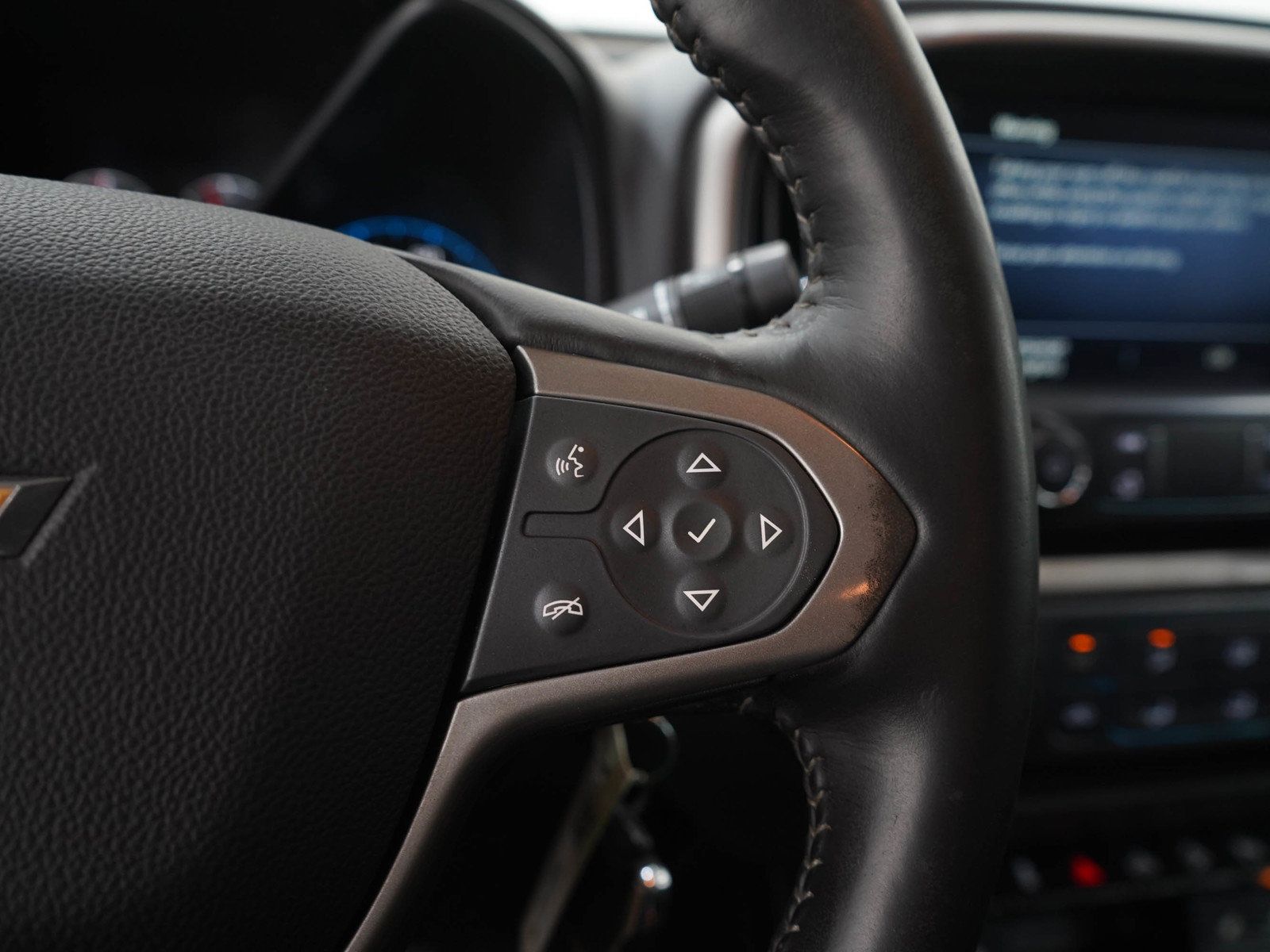 Used 2019 Chevrolet Colorado Z71 AWD/4WD image 27