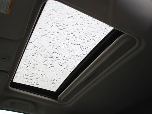 Used 2012 Nissan Juke SL image 26