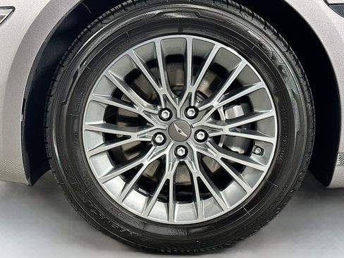 Used 2023 Genesis G80 2.5T image 12