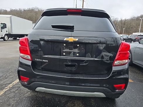 Certified 2022 Chevrolet Trax LT w/ LT Convenience Package image 8