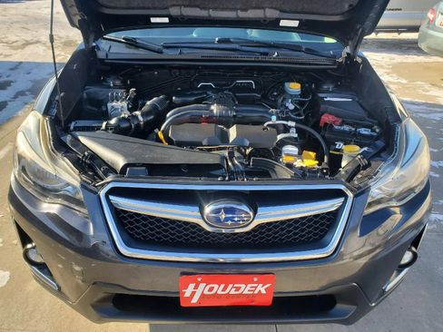 Used 2016 Subaru Crosstrek 2.0i Premium AWD/4WD image 19