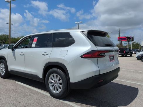 New 2026 Toyota Grand Highlander XLE image 9