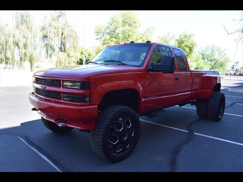 Used 1997 Chevrolet Silverado 3500 4x4 Extended Cab w/ Preferred Equipment Group 2 image 2