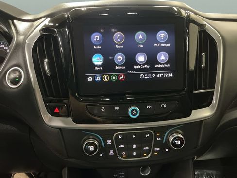 Used 2022 Chevrolet Traverse RS w/ LPO, "Hit The Road" Package AWD/4WD image 14